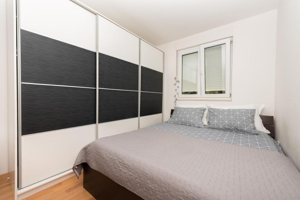 Apartment Sea View In Makarska, Free Parking Exterior foto